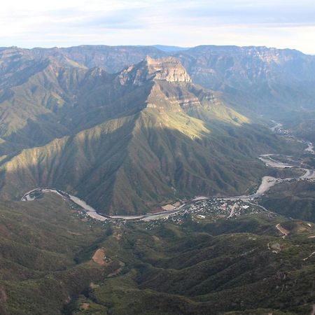 Hotel Paraiso Del Oso Cerocahui Luaran gambar