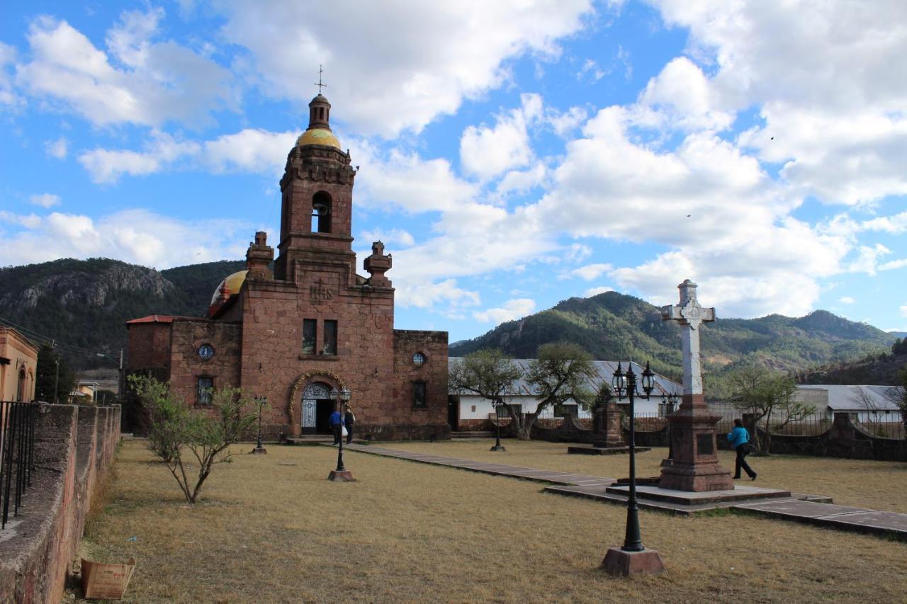 Hotel Paraiso Del Oso Cerocahui Luaran gambar